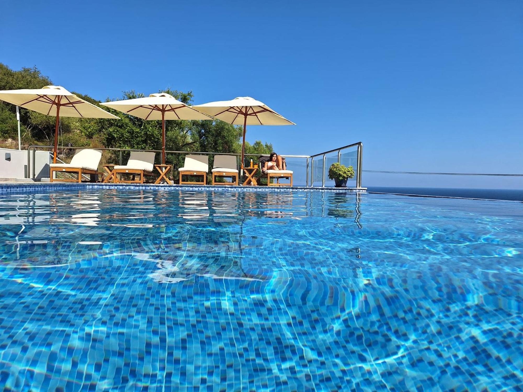 Sarti Thea Hotel ภายนอก รูปภาพ