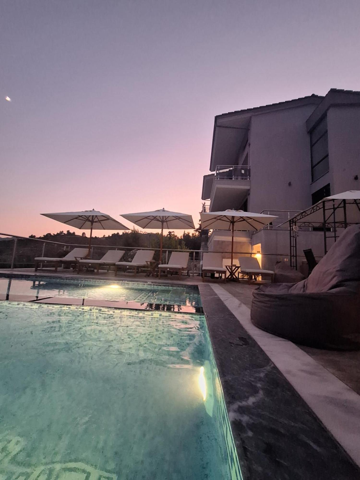 Sarti Thea Hotel ภายนอก รูปภาพ